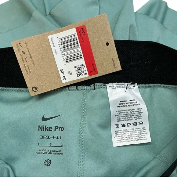 NWT**Nike Pro Girl’s Teal Shorts L - Picture 4 of 6